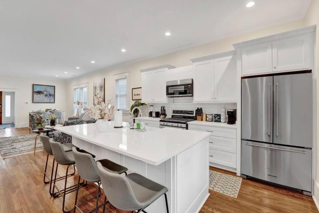 ממפיס The Victorian - Elegant 3Br Home Near Overton מראה חיצוני תמונה