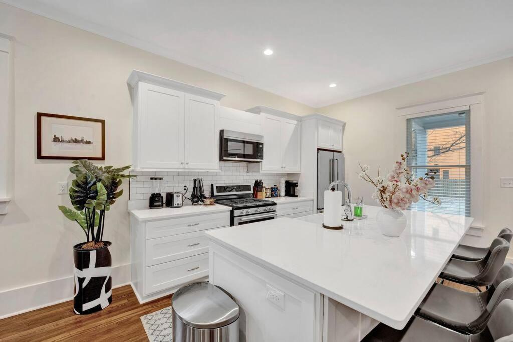 ממפיס The Victorian - Elegant 3Br Home Near Overton מראה חיצוני תמונה